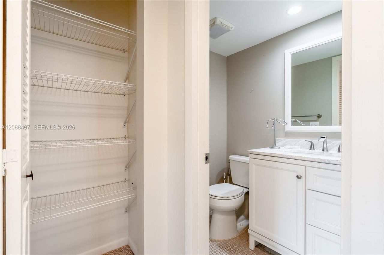 523 Fanshaw M, Unit 523, Boca Raton, FL 33434 Photo