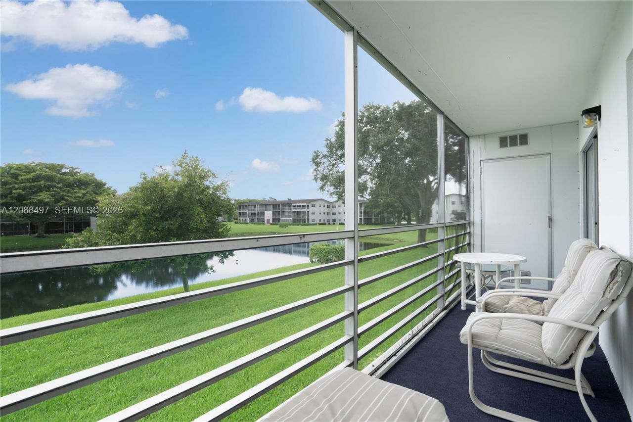523 Fanshaw M, Unit 523, Boca Raton, FL 33434 Photo