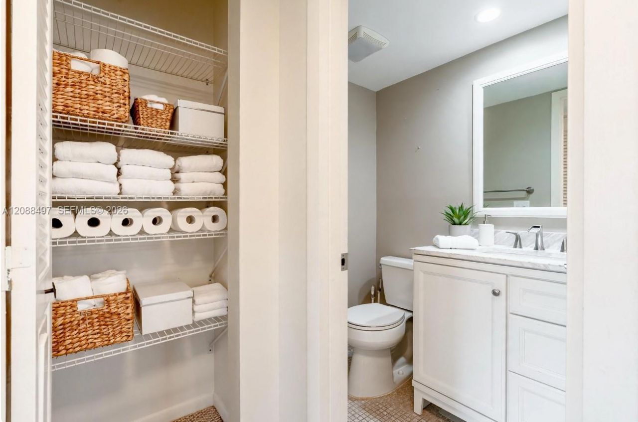 523 Fanshaw M, Unit 523, Boca Raton, FL 33434 Photo