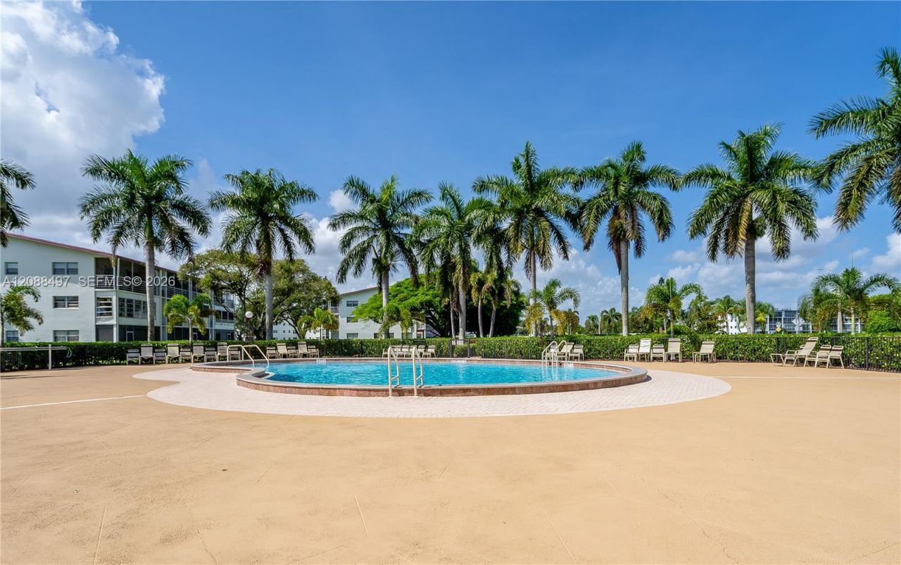523 Fanshaw M, Unit 523, Boca Raton, FL 33434 Photo