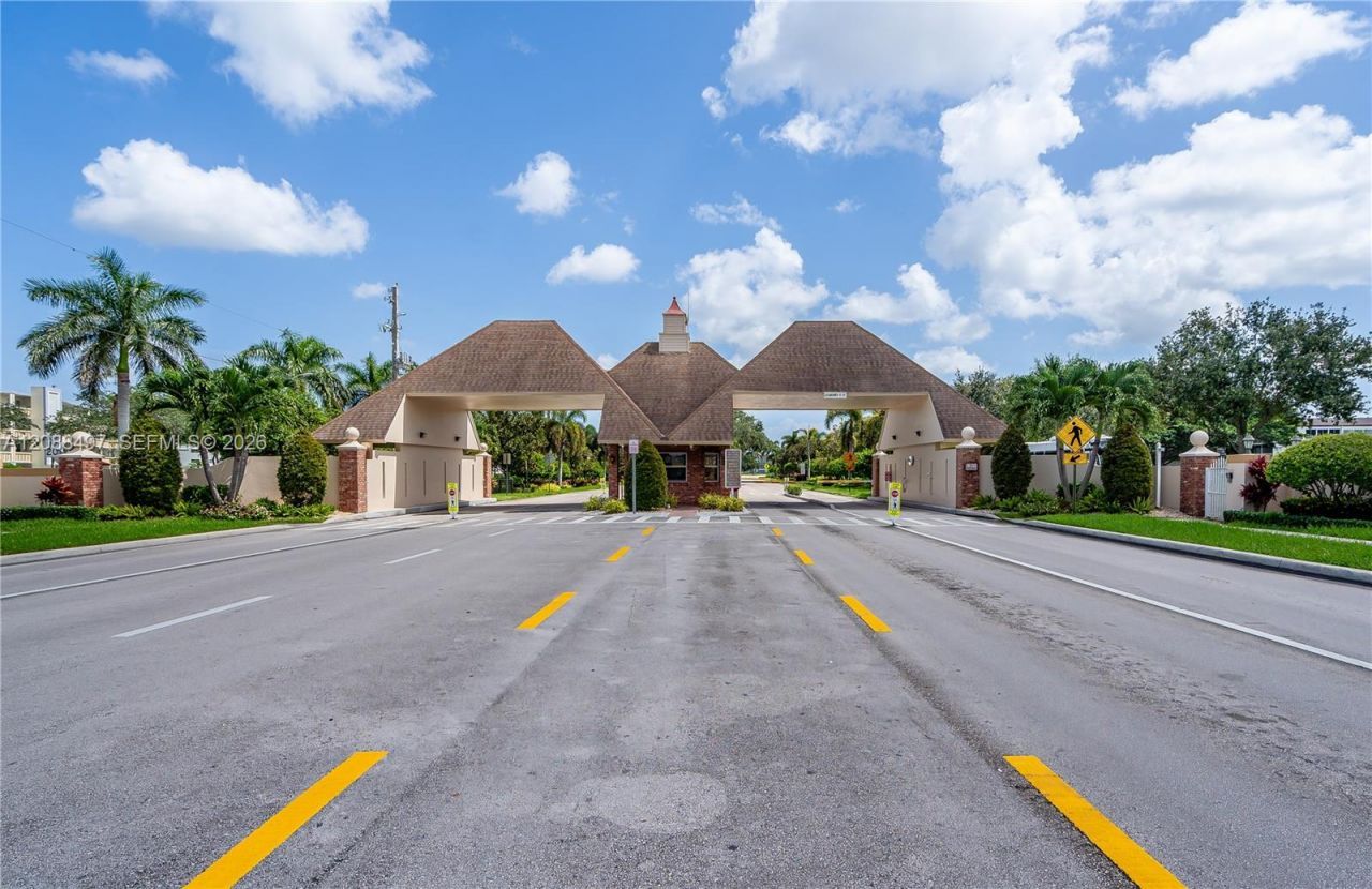 523 Fanshaw M, Unit 523, Boca Raton, FL 33434 Photo
