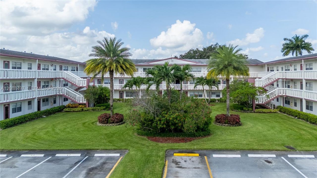 523 Fanshaw M, Unit 523, Boca Raton, FL 33434 Photo