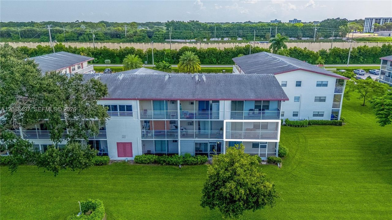 523 Fanshaw M, Unit 523, Boca Raton, FL 33434 Photo
