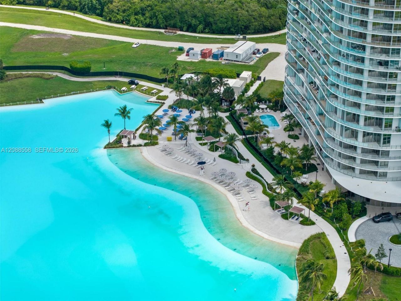 2411 Laguna Circle, Unit 2803, Miami, FL 33181 Photo