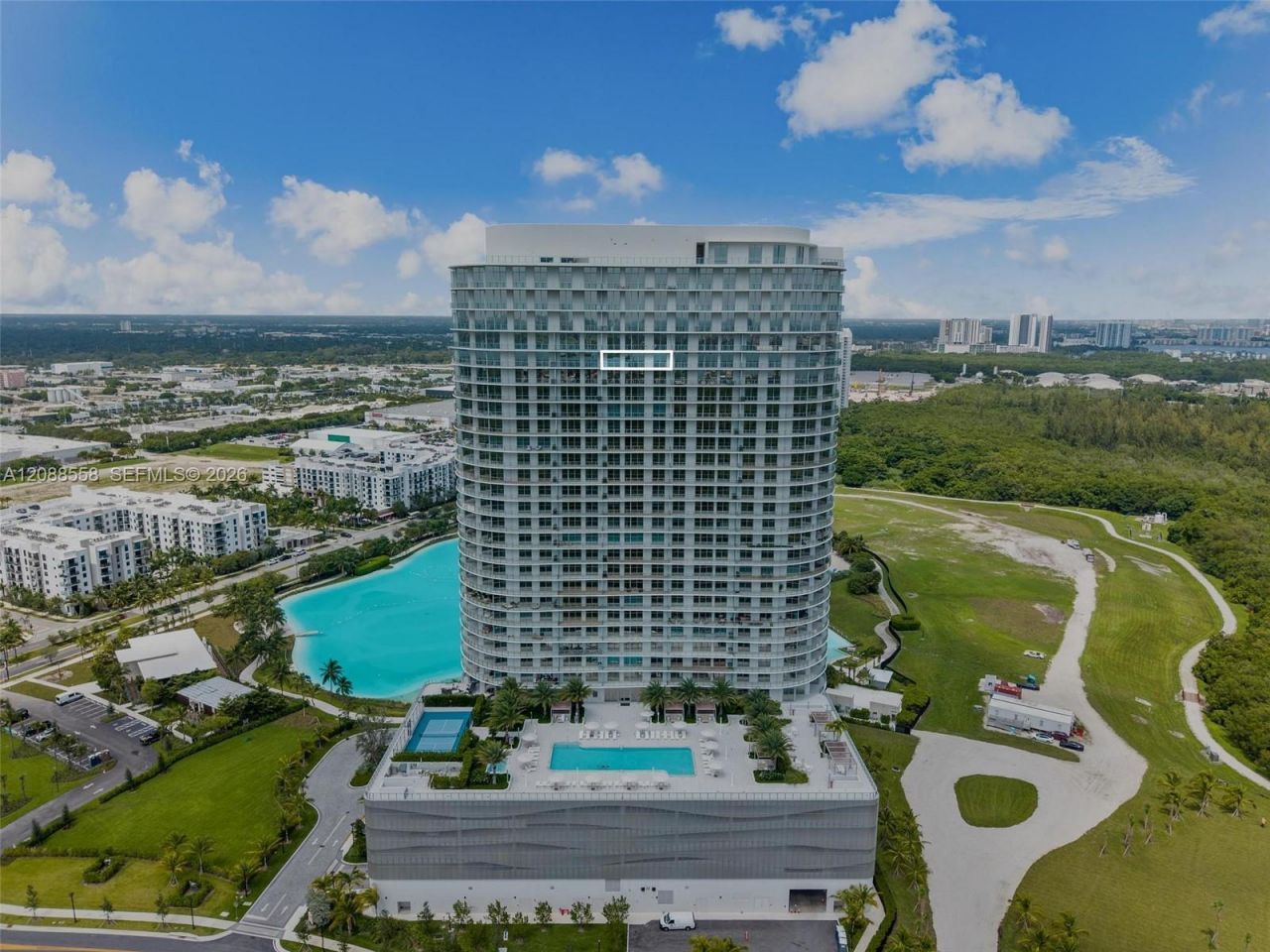 2411 Laguna Circle, Unit 2803, Miami, FL 33181 Photo