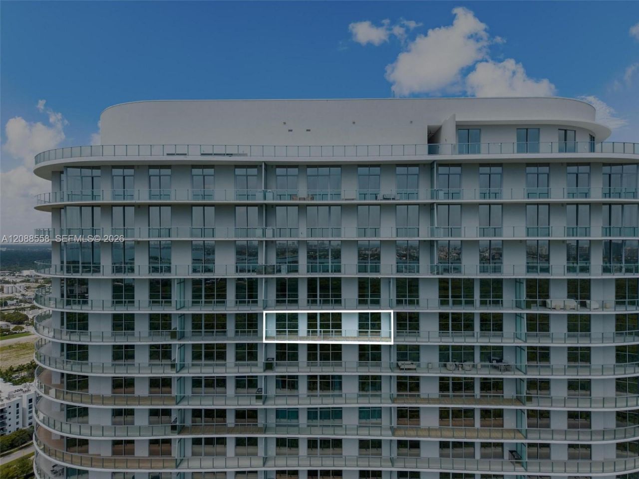 2411 Laguna Circle, Unit 2803, Miami, FL 33181 Photo