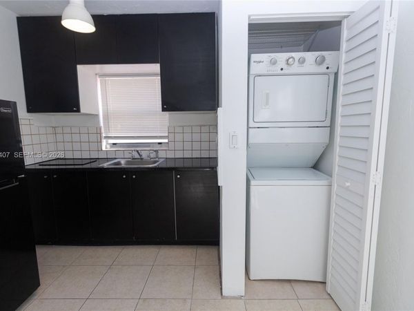 1840 Fillmore St, Unit 6, Hollywood, FL 33020