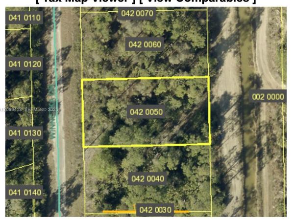 2110 WINNETKA DR , Lehigh Acres, FL 33972