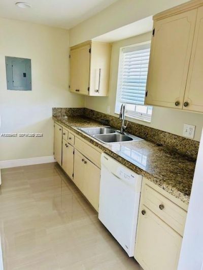 148 Yacht Club Dr, Unit 7, North Palm Beach, FL 33408 Photo