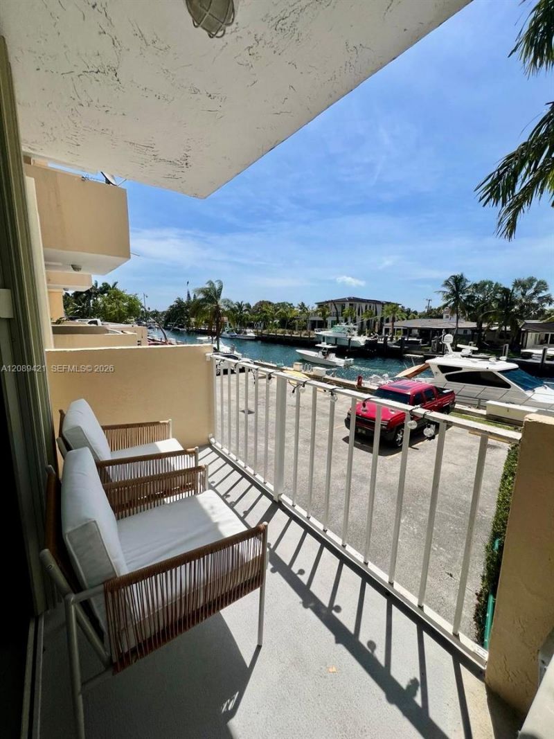 2350 NE 135th St, Unit 208, North Miami, FL 33181 Photo