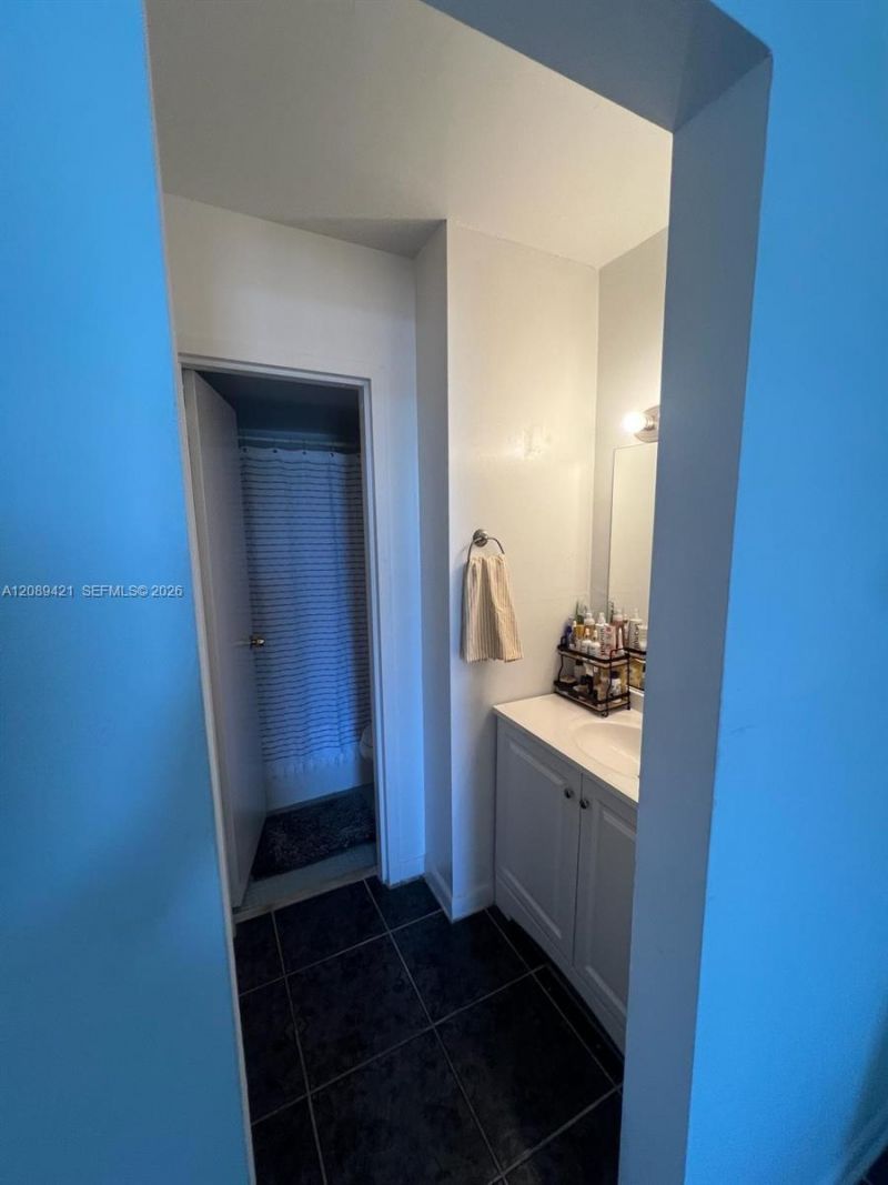 2350 NE 135th St, Unit 208, North Miami, FL 33181 Photo