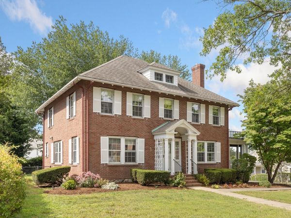 525 Lynn Fells Parkway, Melrose, MA 02176