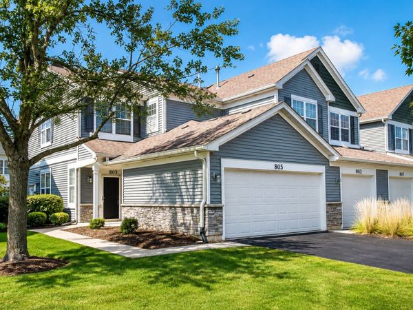 805 Genesee Drive , Naperville, IL 60563