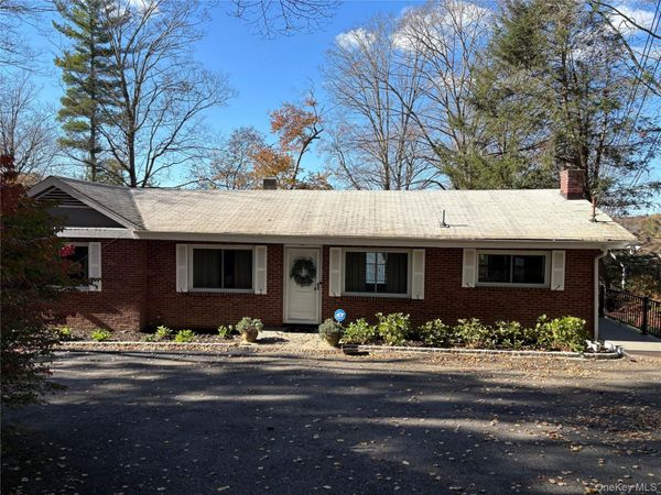 57 Truesdale Lake Drive, South Salem, NY 10590