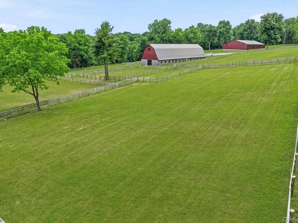 16 Almond Tree Lane, Warwick, NY 10990