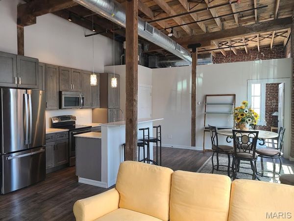 212 Morgan Street, St Louis, MO 63102