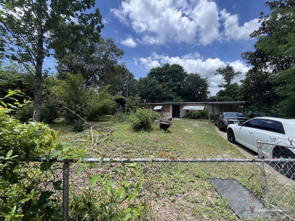 6464 Robin Ave, Milton, FL 32570 Main Photo