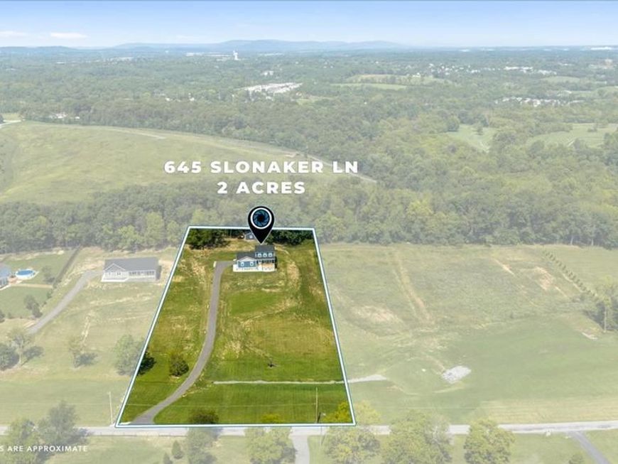 645 Slonaker Lane, Martinsburg, WV 25405 Main Photo