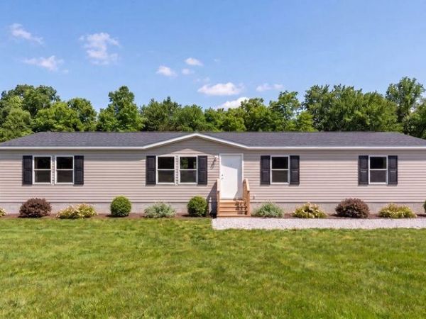 157 Jolertown Road , Morgantown, KY 42261