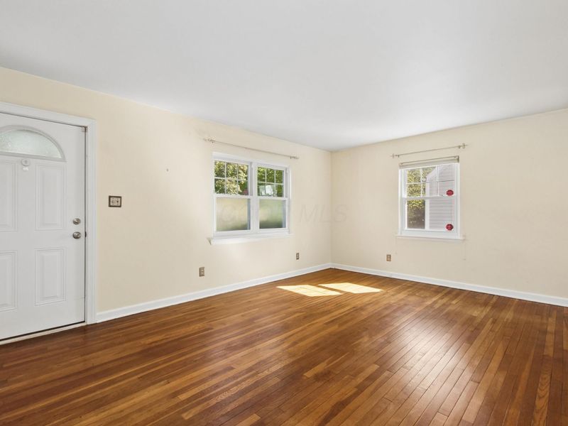 565 Northridge Road, Columbus, OH 43214 Photo 3