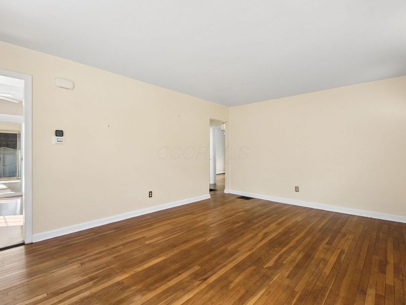 565 Northridge Road, Columbus, OH 43214 Photo 6
