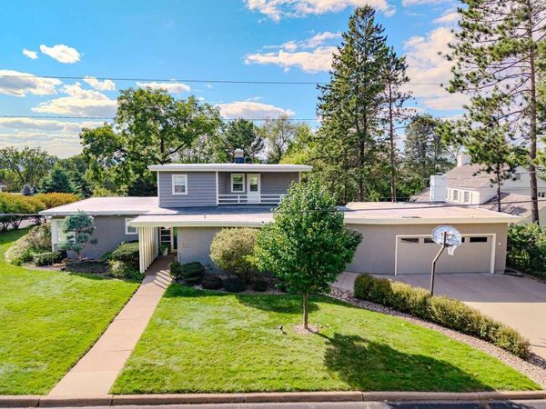 910 N 13TH STREET, Wausau, WI 54403
