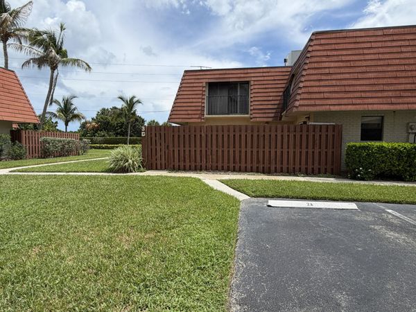 9403 S OCEAN Drive, Unit 3D, Jensen Beach, FL 34957