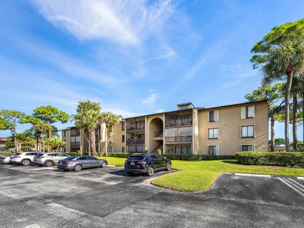 708 Sunny Pine Way, Unit H2, Greenacres, FL 33415