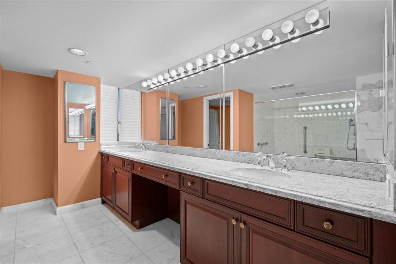 100 Lakeshore Drive, Unit 558, North Palm Beach, FL 33408 Photo