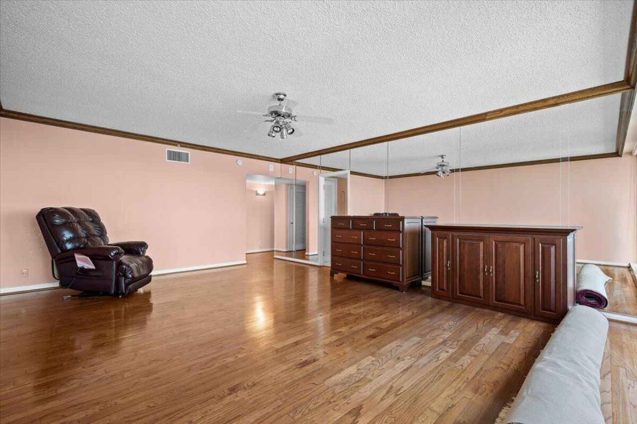 100 Lakeshore Drive, Unit 558, North Palm Beach, FL 33408 Photo