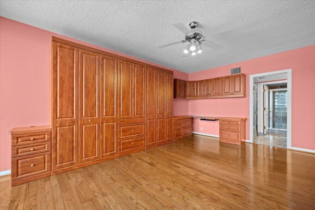 100 Lakeshore Drive, Unit 558, North Palm Beach, FL 33408 Photo