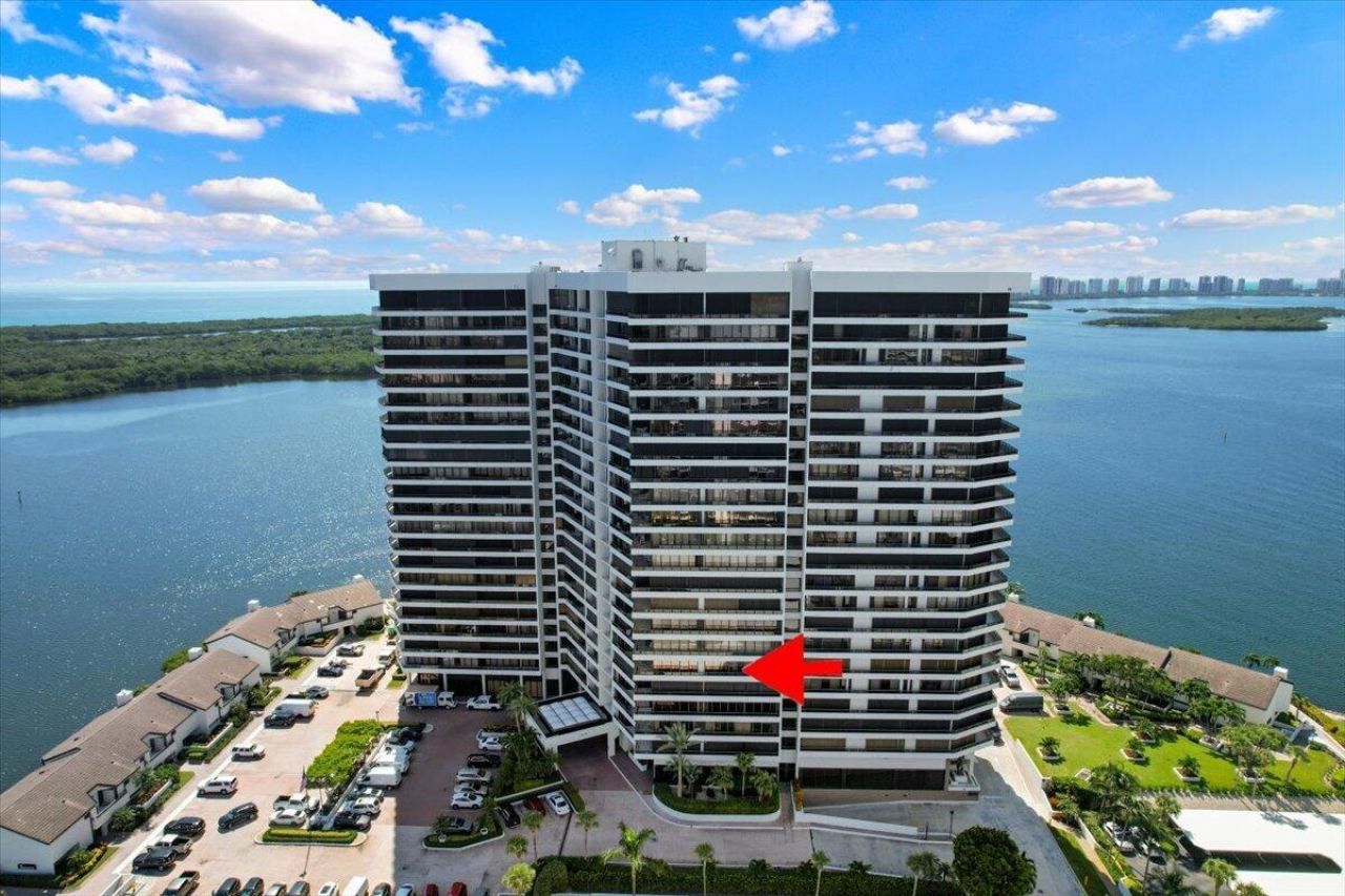 100 Lakeshore Drive, Unit 558, North Palm Beach, FL 33408 Photo