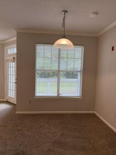 45 Sycamore Avenue Photo 4