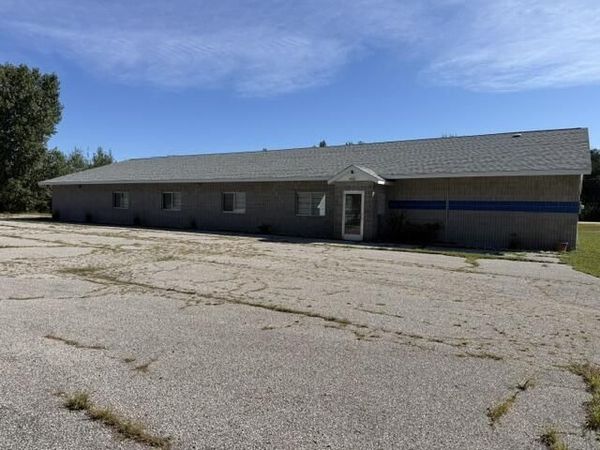 2968 E Riley-Thompson Road, Muskegon, MI 49445