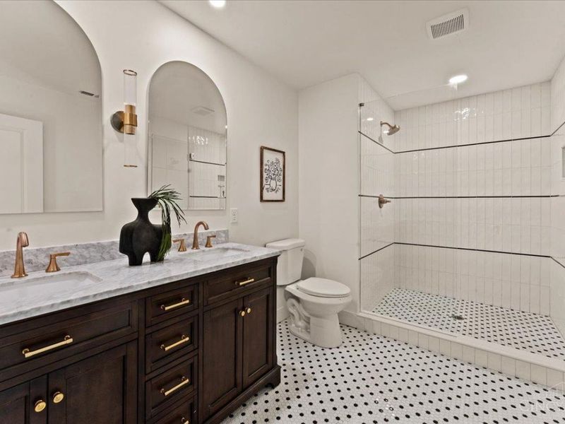 1570 St Leger Place, Cincinnati, OH 45207 Photo 32