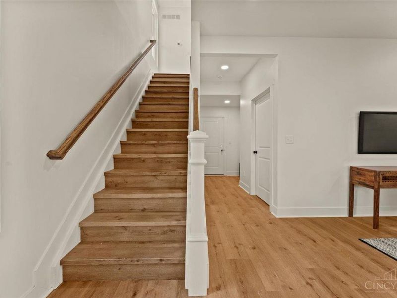 1570 St Leger Place, Cincinnati, OH 45207 Photo 45