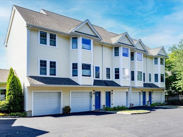 14-1/2 Roundy St, Unit 4, Beverly, MA 01915