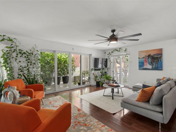 1005 8th St, Unit 206, Miami Beach, FL 33139