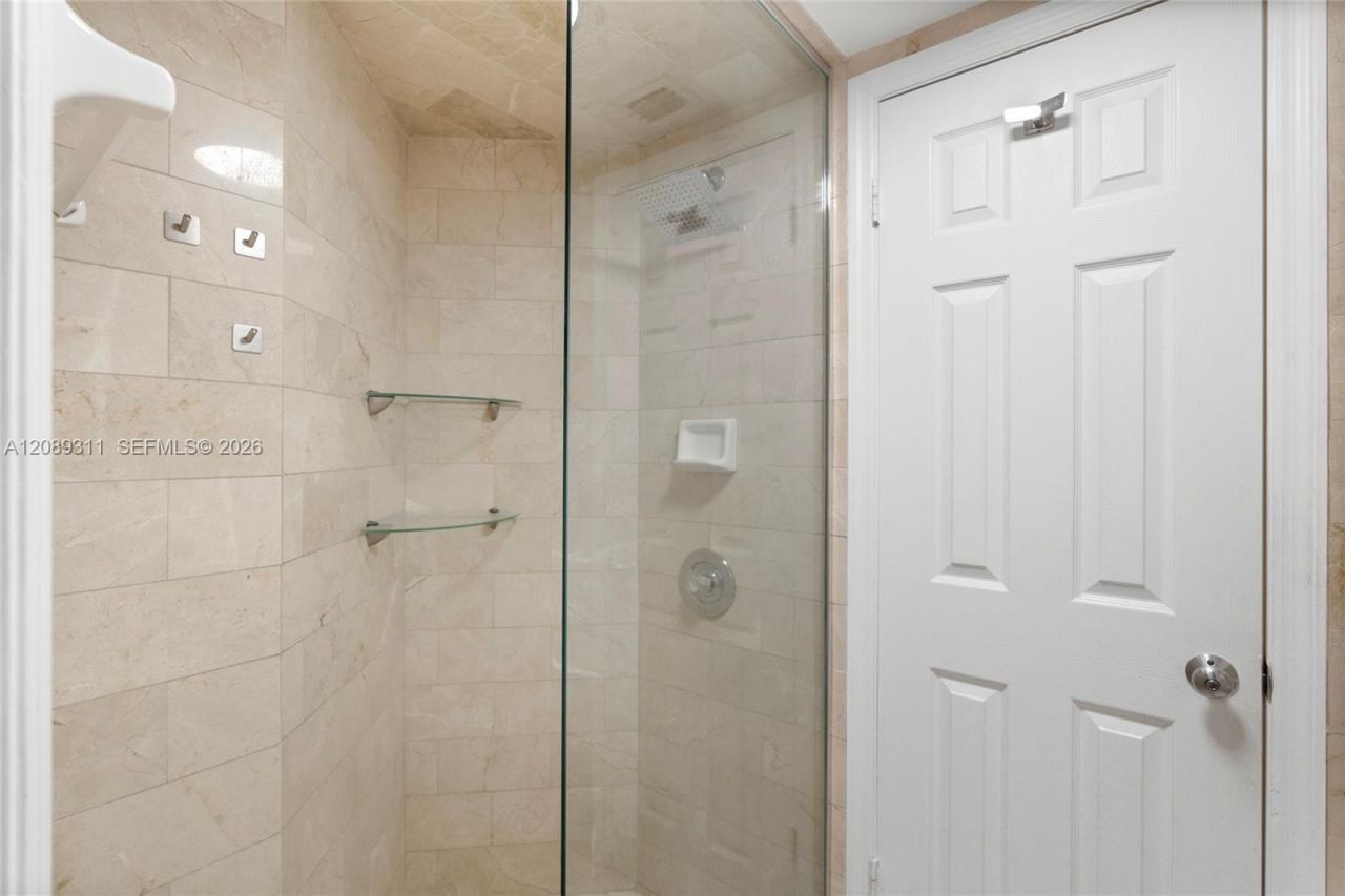 1005 8th St, Unit 206, Miami Beach, FL 33139 Photo
