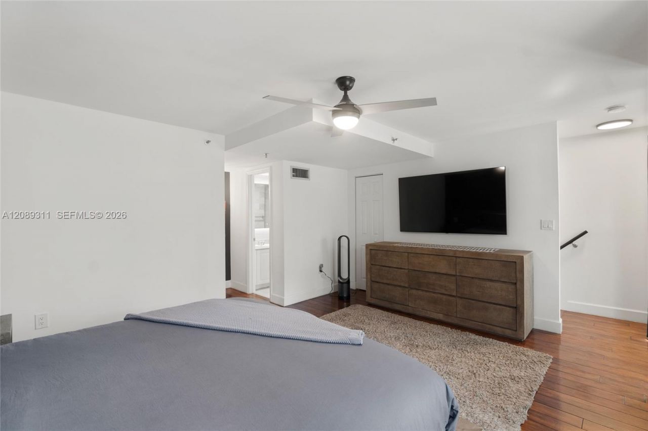 1005 8th St, Unit 206, Miami Beach, FL 33139 Photo