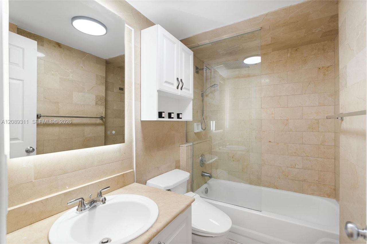 1005 8th St, Unit 206, Miami Beach, FL 33139 Photo