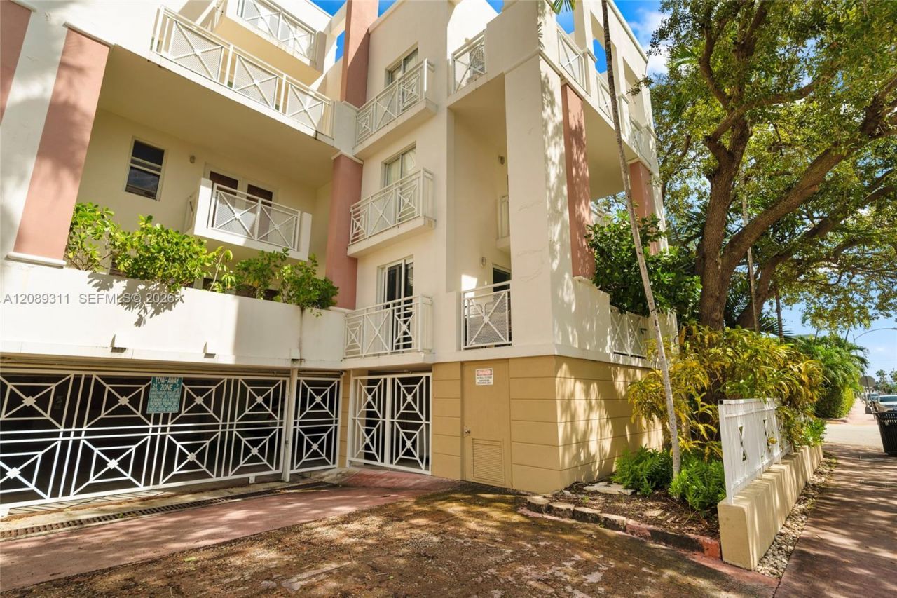 1005 8th St, Unit 206, Miami Beach, FL 33139 Photo