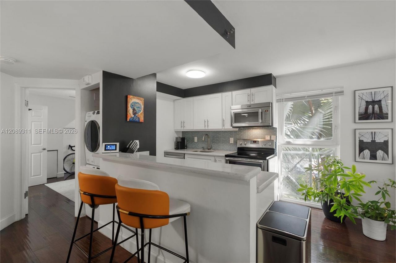1005 8th St, Unit 206, Miami Beach, FL 33139 Photo