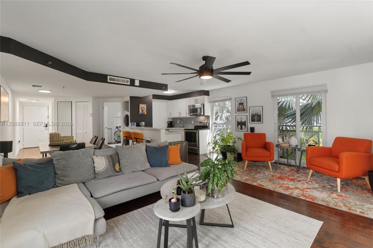 1005 8th St, Unit 206, Miami Beach, FL 33139 Photo