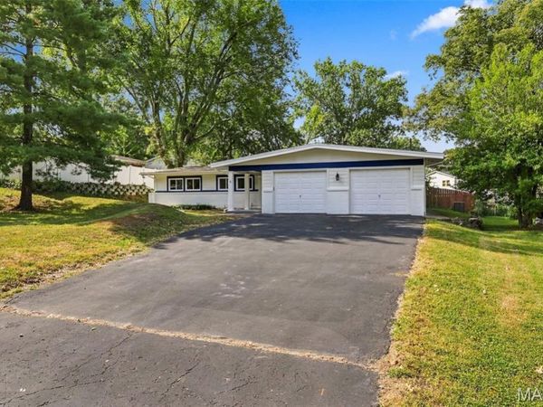 10 Montauk Drive, Unincorporated, MO 63146