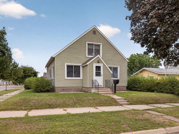 2101 Redfield STREET, La Crosse, WI 54601