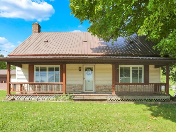 19460 State Route 180, Laurelville, OH 43135