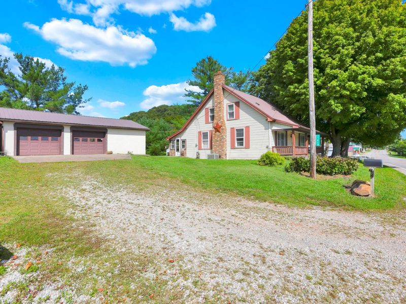 19460 State Route 180, Laurelville, OH 43135 Photo 2