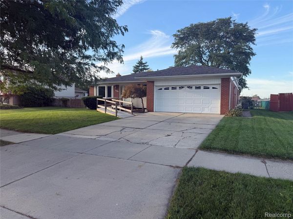 15632 Susan Street, Southgate, Mi 48195