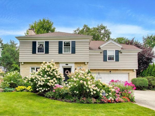 917 Romona Road , Wilmette, IL 60091